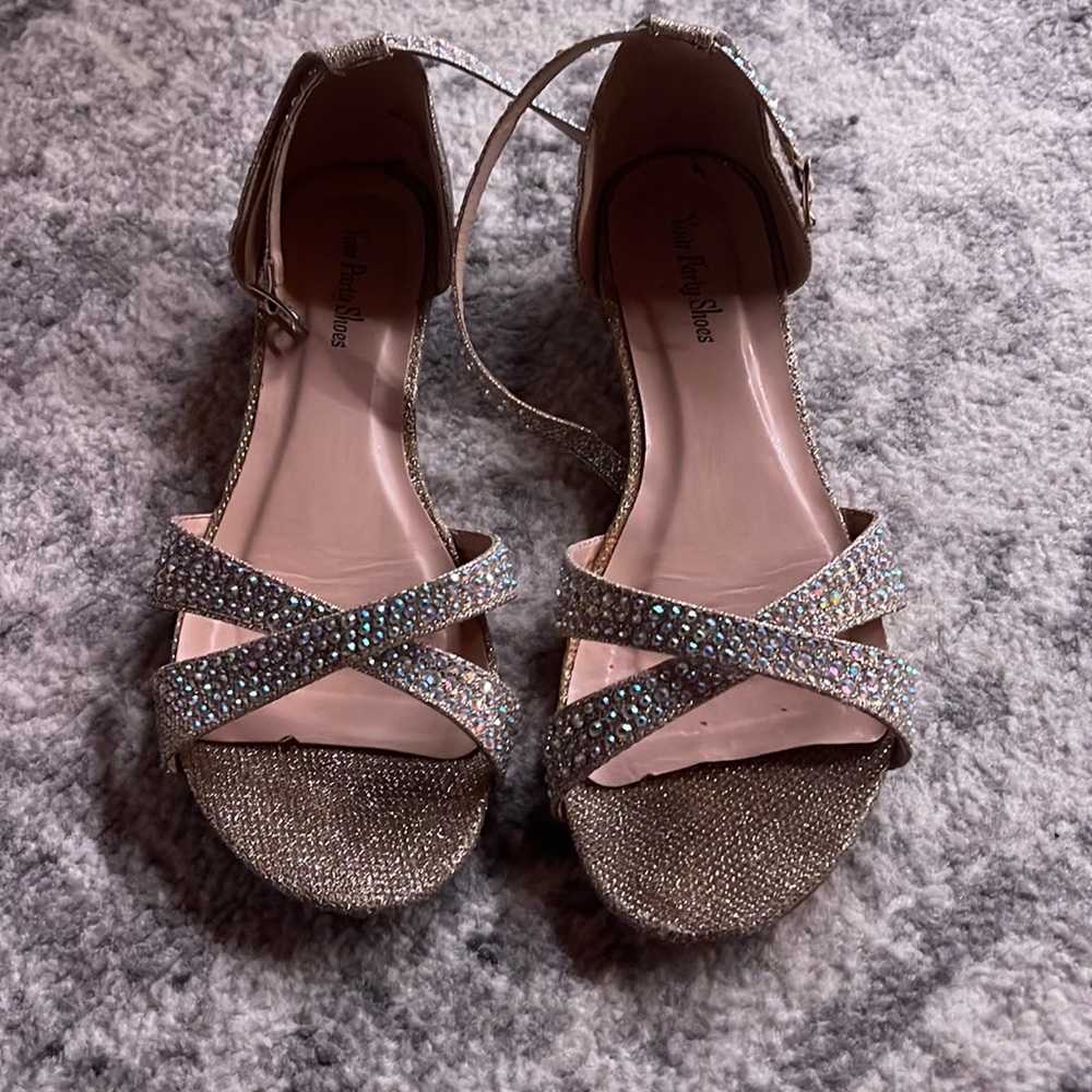 Prom girl homecoming sandals worn a few times the color is gold